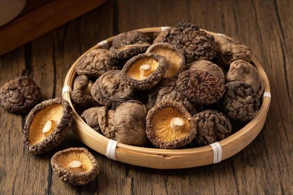 乐融配 立冬将至，提醒中老年：囤2样，吃3样，4不做，养足精力温暖过冬